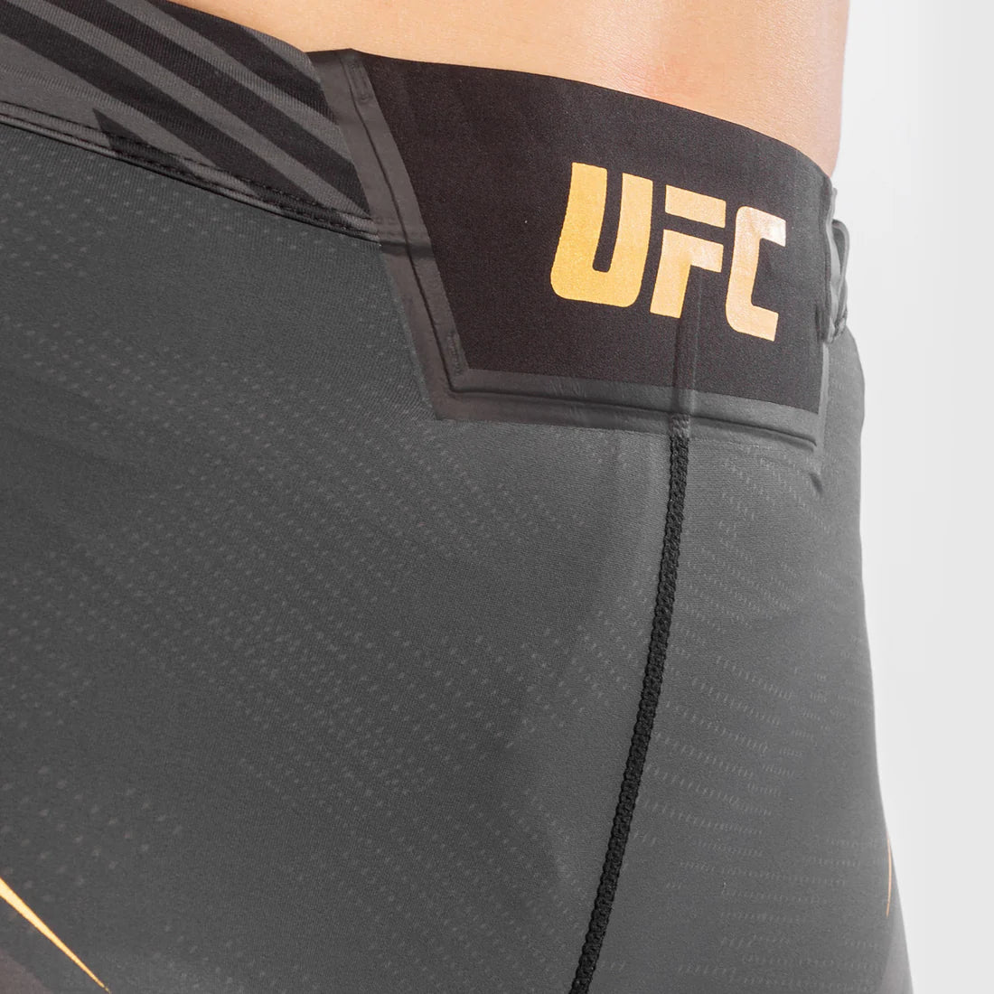 UFC by Venum Authentic Fight Night Damen Vale Tudo Shorts - Long Fit - Champion