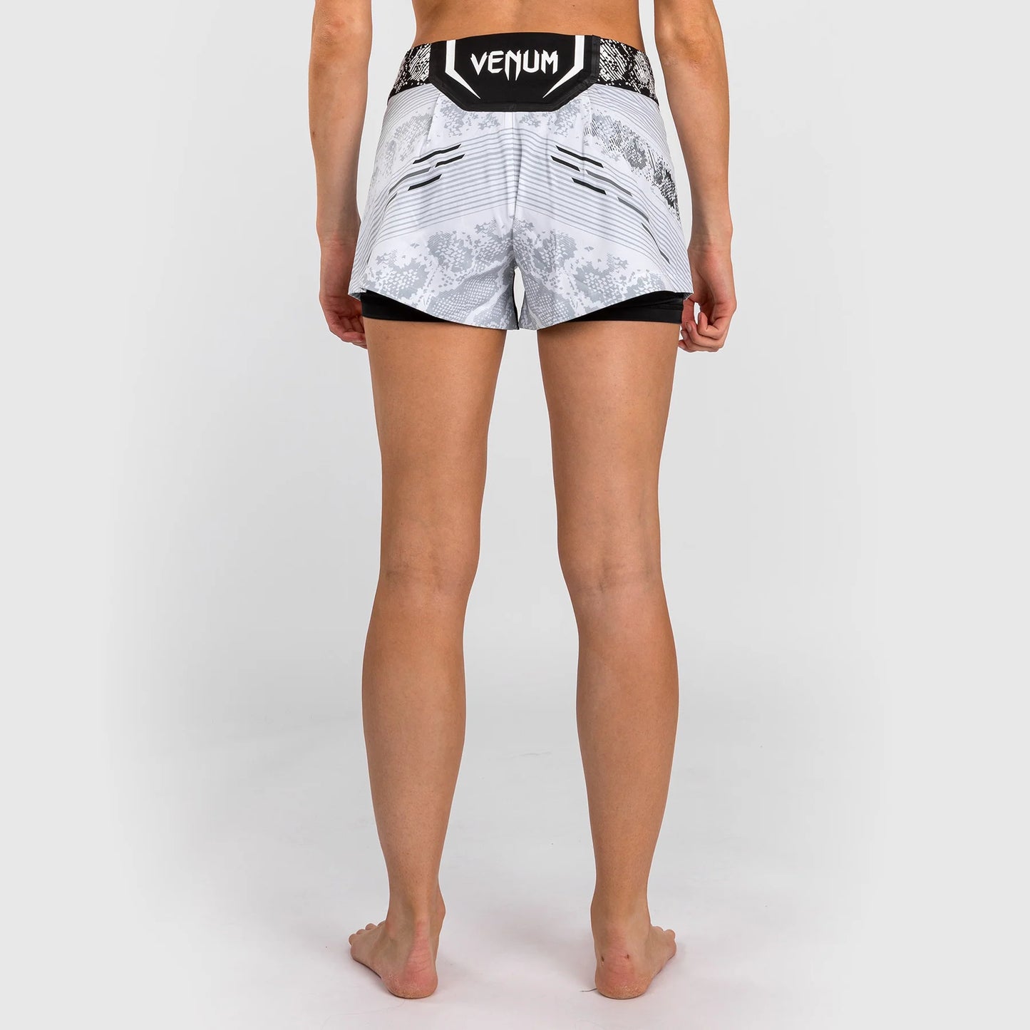 UFC Adrenaline by Venum Authentic Fight Night Kampfshorts für Frauen - Weiß