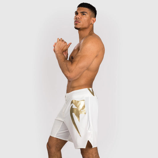 Venum Light 5.0 Fight Shorts - Weiß/Gold
