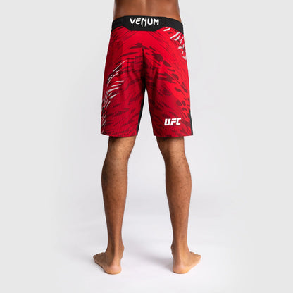 UFC Fusion by Venum Authentic Fight Night Personalized Herren Short - Long Fit - Rot