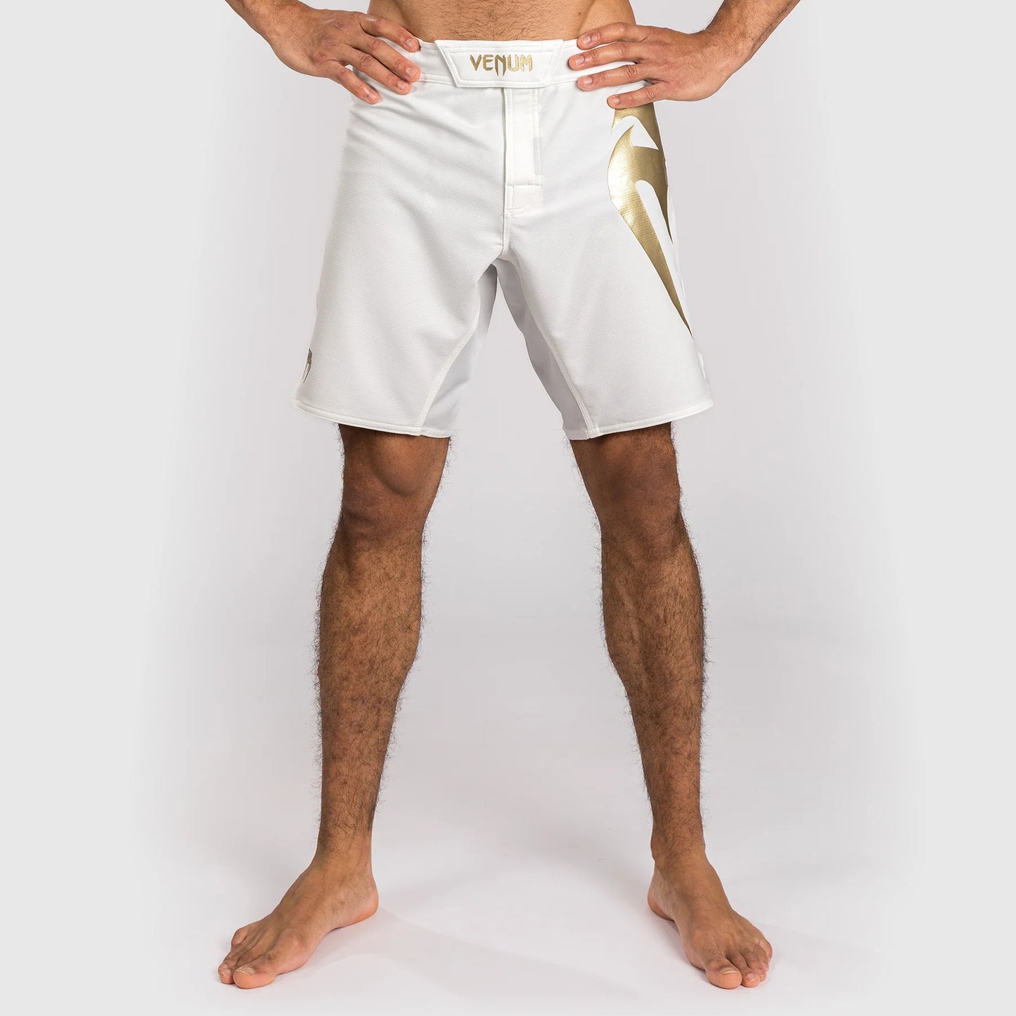 Venum Light 5.0 Fight Shorts - Weiß/Gold