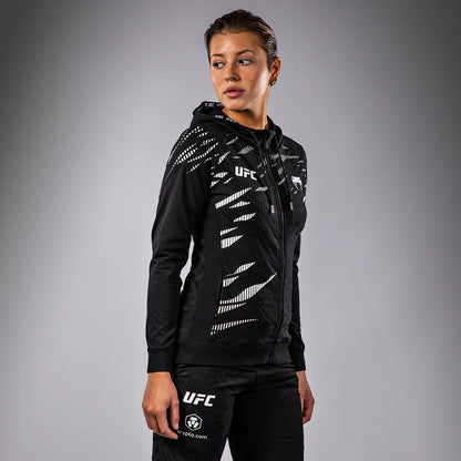 UFC Fusion by Venum Authentic Fight Night Damen Walkout Hoodie - Schwarz