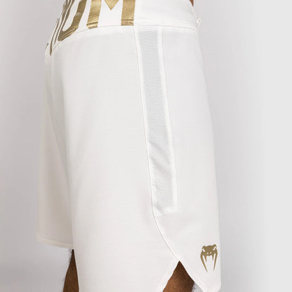 Venum Light 5.0 Fight Shorts - Weiß/Gold