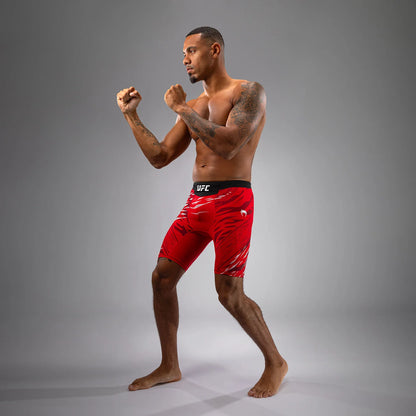 UFC Fusion by Venum Authentic Fight Night Herren Vale Tudo Short - Rot
