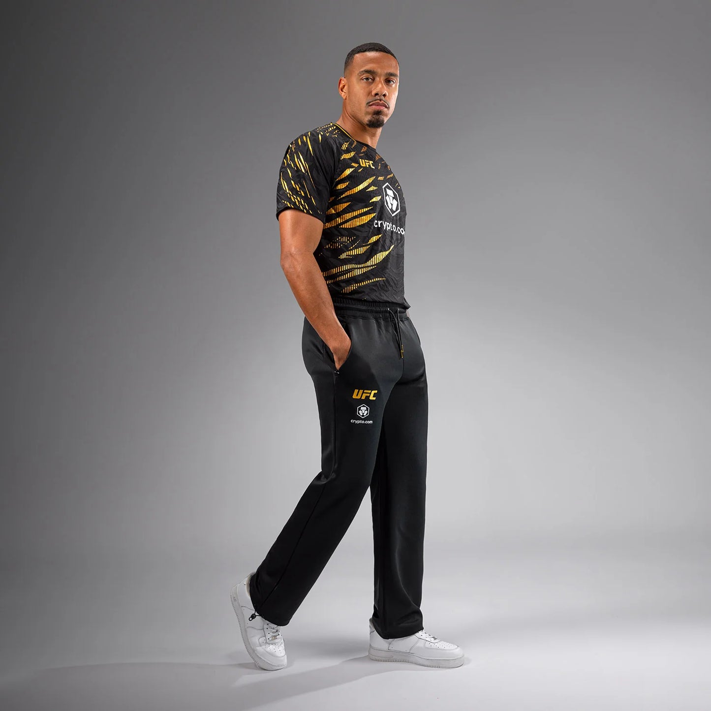 UFC Fusion by Venum Authentic Fight Night Herren Straight Leg Walkout Hose - Champion