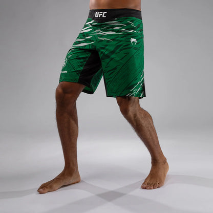 UFC Fusion by Venum Authentic Fight Night Herren Fight Short - Long Fit - Grün