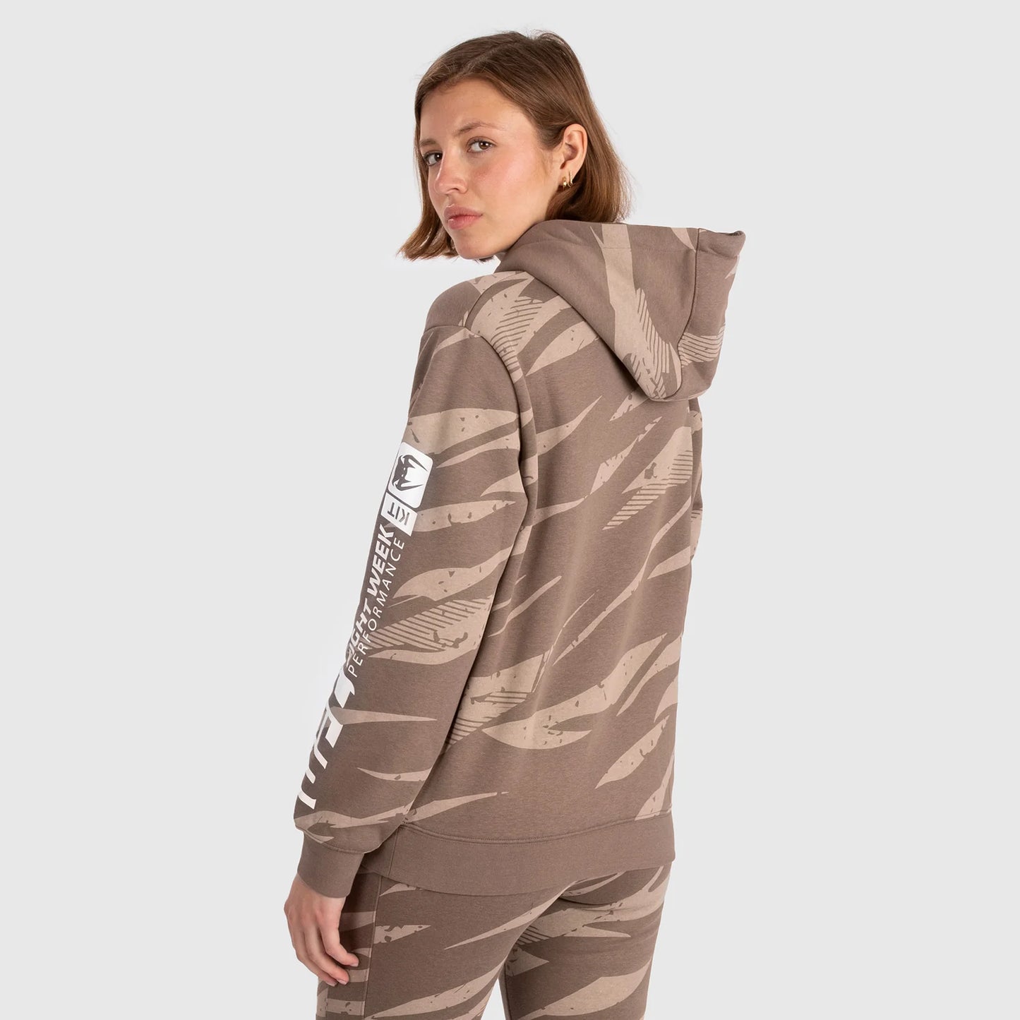 UFC Adrenaline by VENUM Authentic Fight Week 3.0 Frauen Pullover Hoodie - Desert Camo