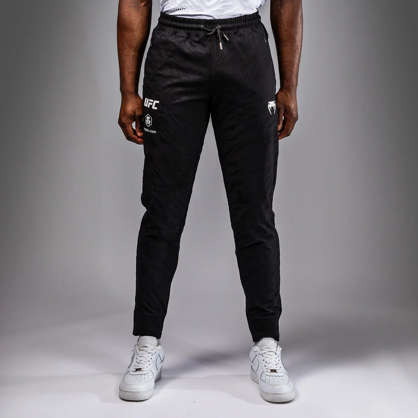 UFC Fusion by Venum Authentic Fight Night Herren Walkout Hose - Schwarz