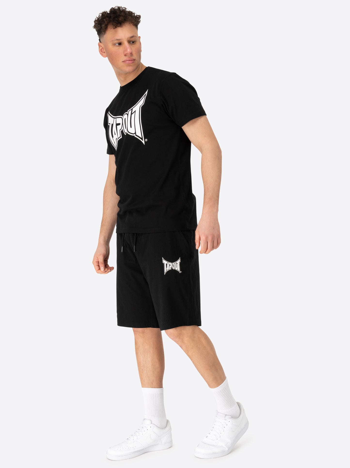 FALLON Tapout Herren T-shirt und Shorts normale Passform