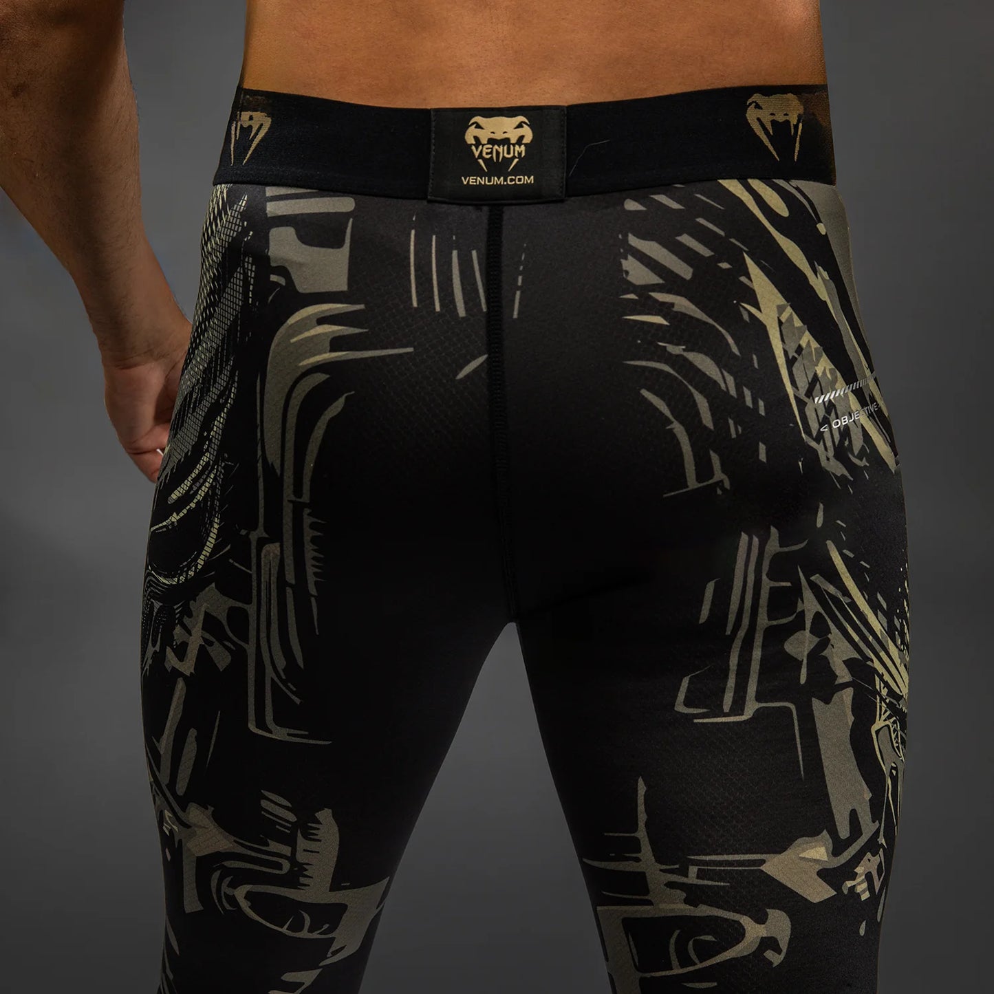 Venum Invader Spats - Schwarz/Sand