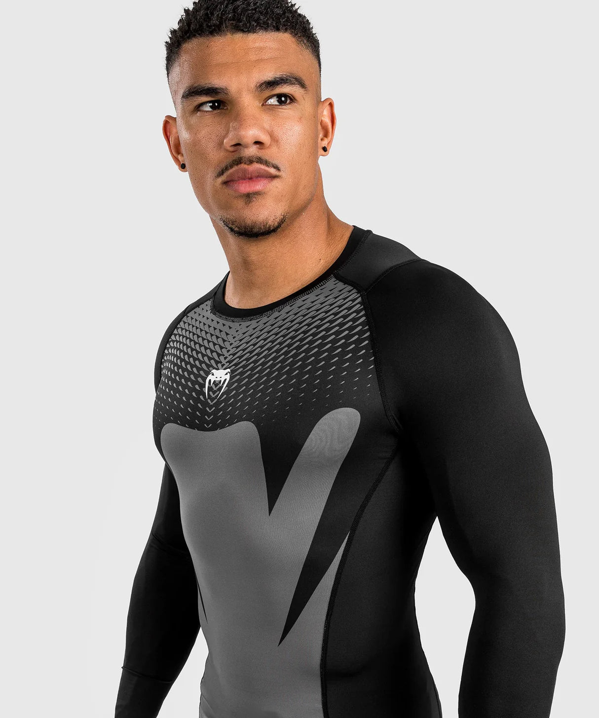 Venum Attack Rashguards Long Sleeves - Black