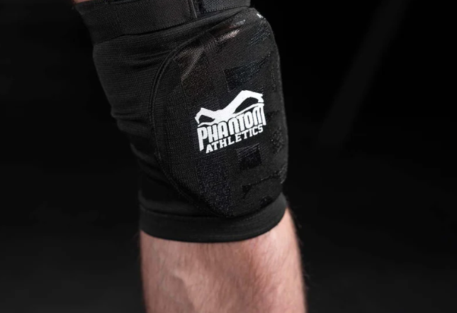 Knieschützer APEX Striking - L/XL