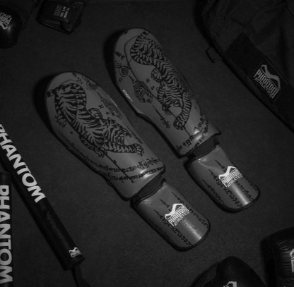 Schienbeinschutz Muay Thai - Grau
