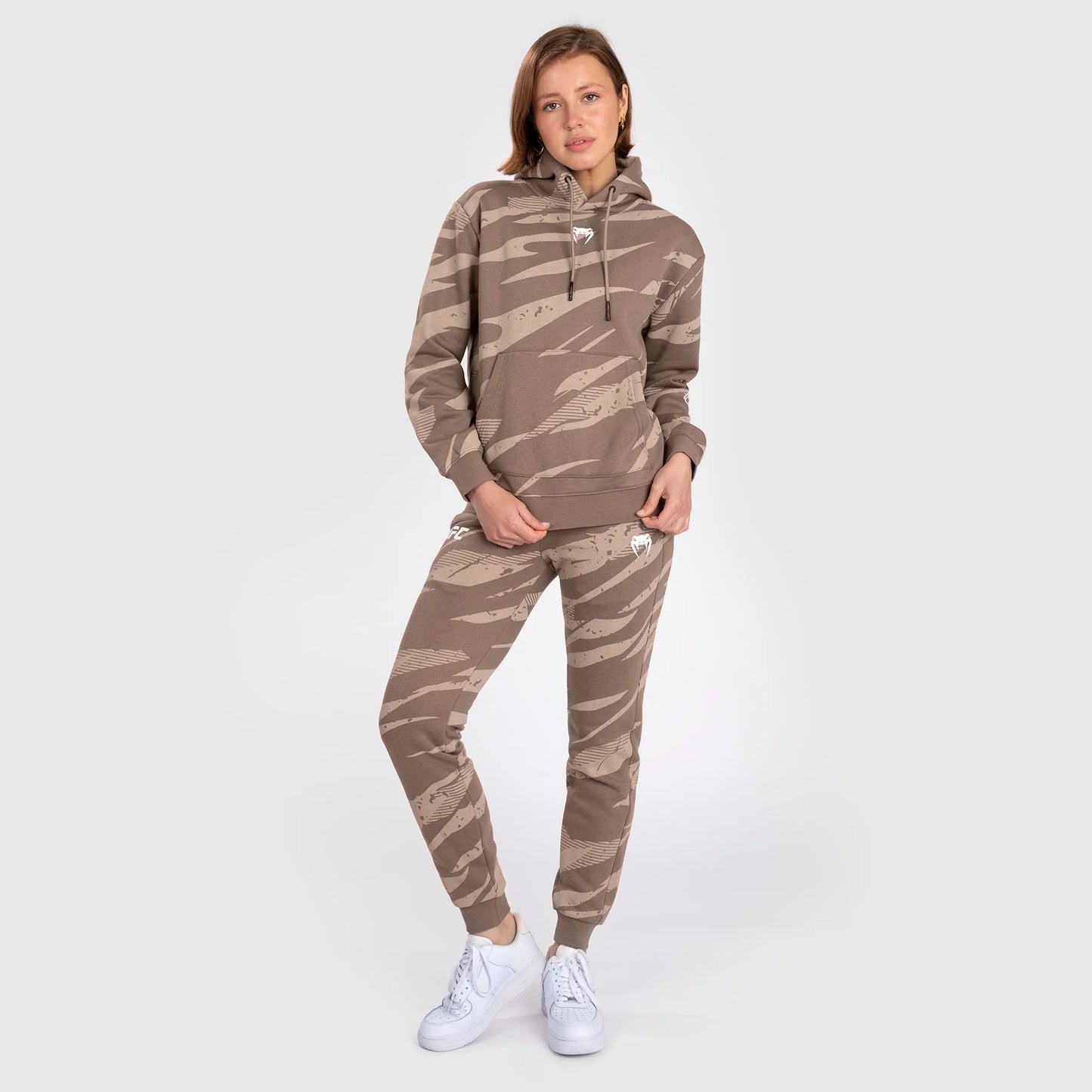 UFC Adrenaline by VENUM Authentic Fight Week 3.0 Frauen Pullover Hoodie - Desert Camo