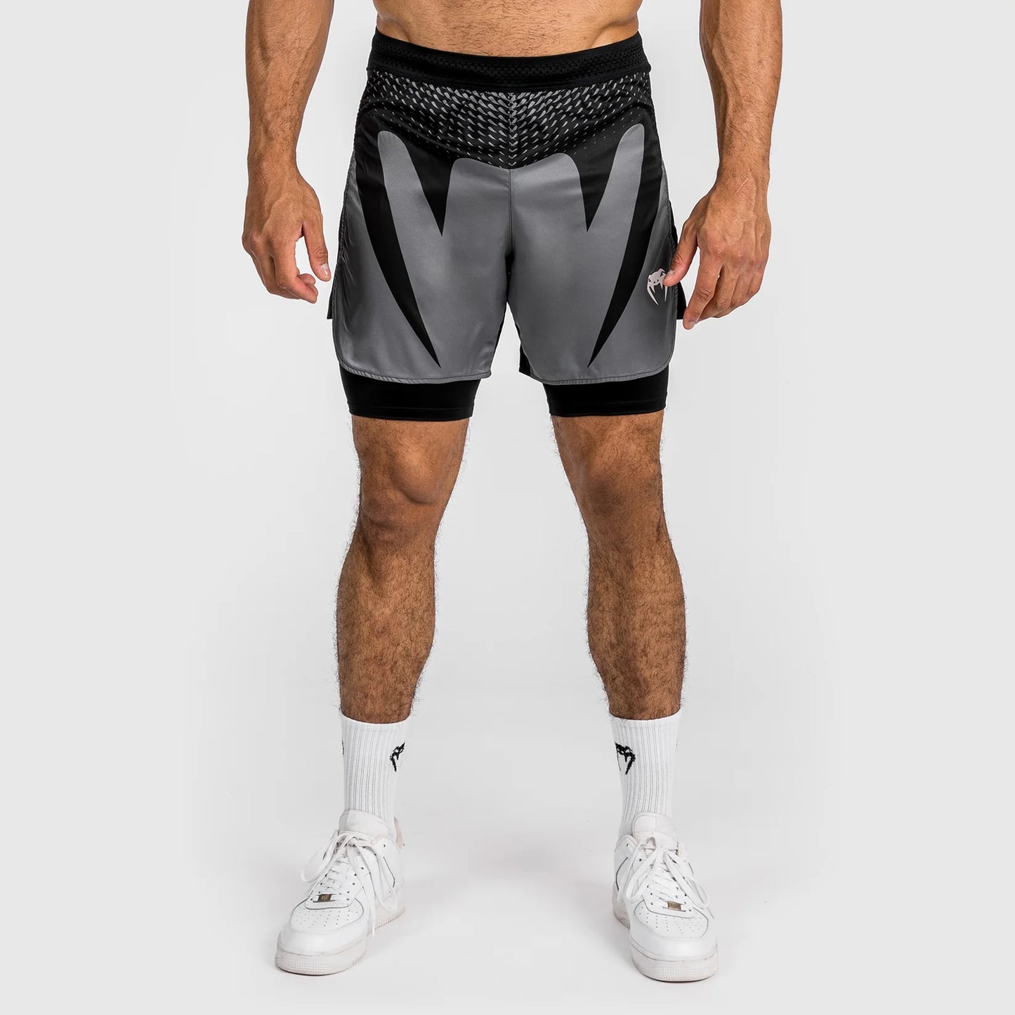 Venum Attack Herren Fightshorts - Schwarz