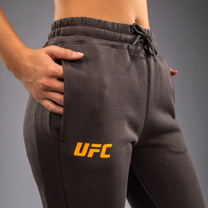 UFC Fusion by Venum Authentic Fight Week Damen Baumwollhose - Solid Erdiges Braun