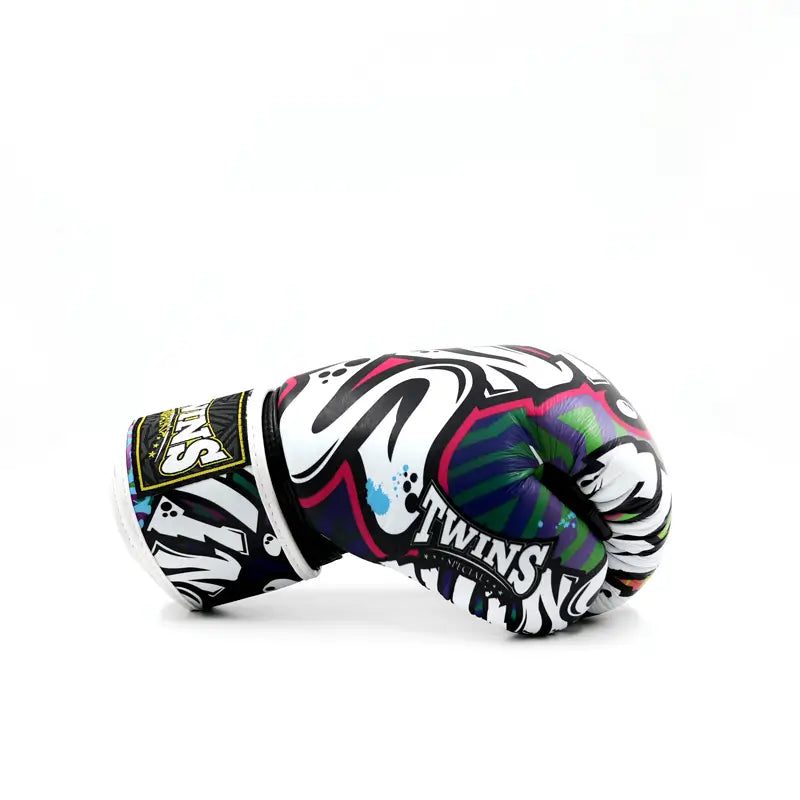 FBGVL 4 GRAFFITI TWINS BOXING GLOVES