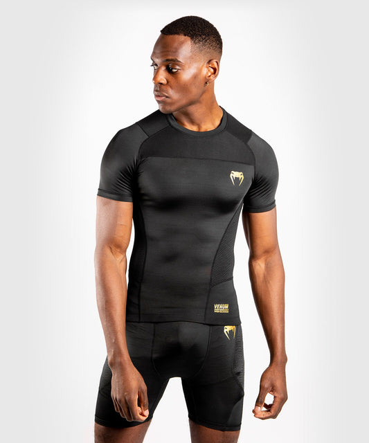 Rashguard Venum G-Fit - Kurzarm - Schwarz/Gold